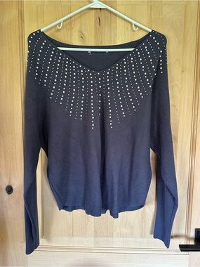 Women's Navy Bead and Jewel V-Neck Long Sleeve Top